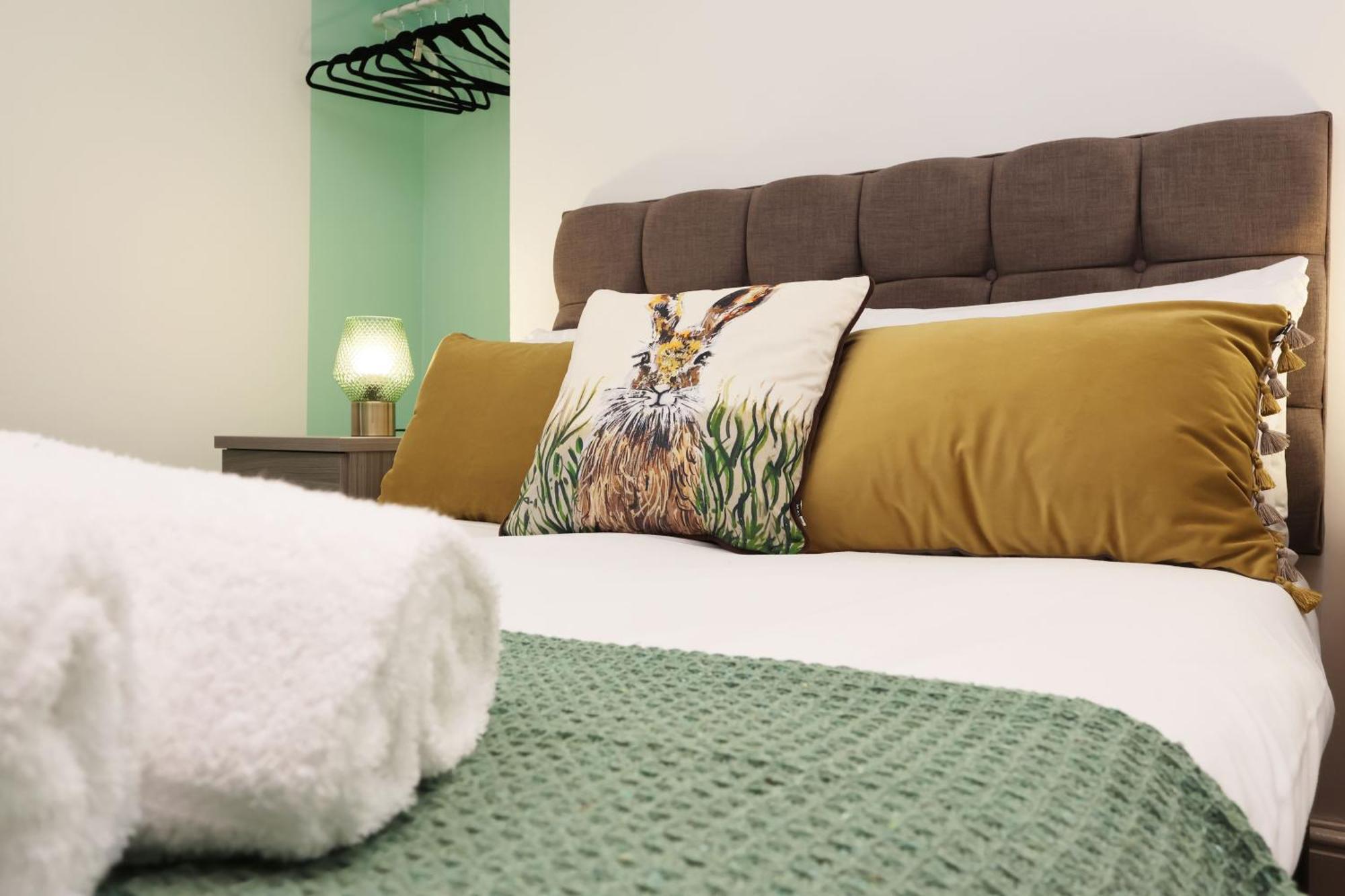 Viewing Deck, On-Street Parking, Tv In Every Room سوانسي المظهر الخارجي الصورة